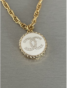 COLLIER CHANEL upcyclé 1