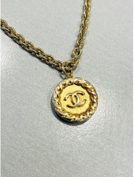 COLLIER CHANEL upcyclé 4